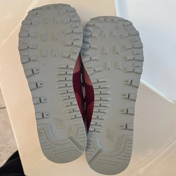 New Balance Maroon and Rose Sneakers - Picture 4 of 4